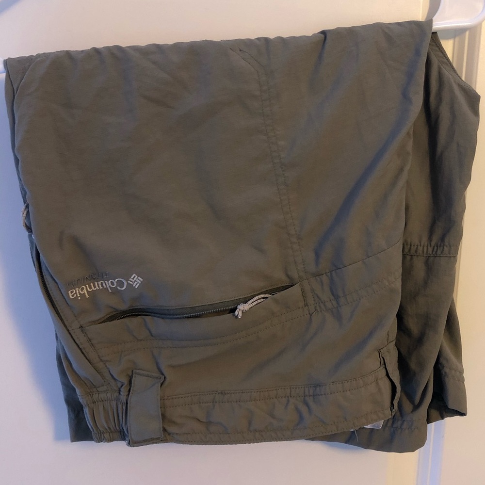 Columbia Titanium shorts 25 OBO
